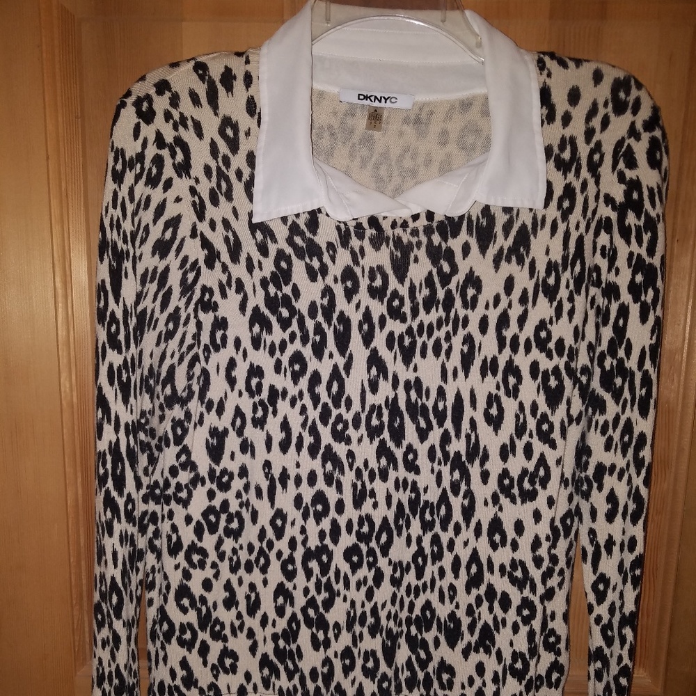 DKNY Sweater Animal Print Medium